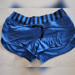 Lululemon size 4 shorts